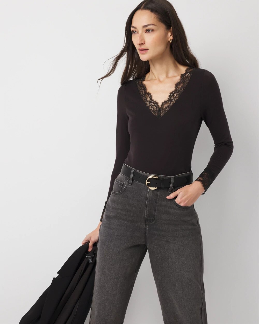 WHBM_LS Lace Trim V Nk